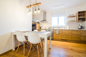 Comfort City Center Apartment by Kovee